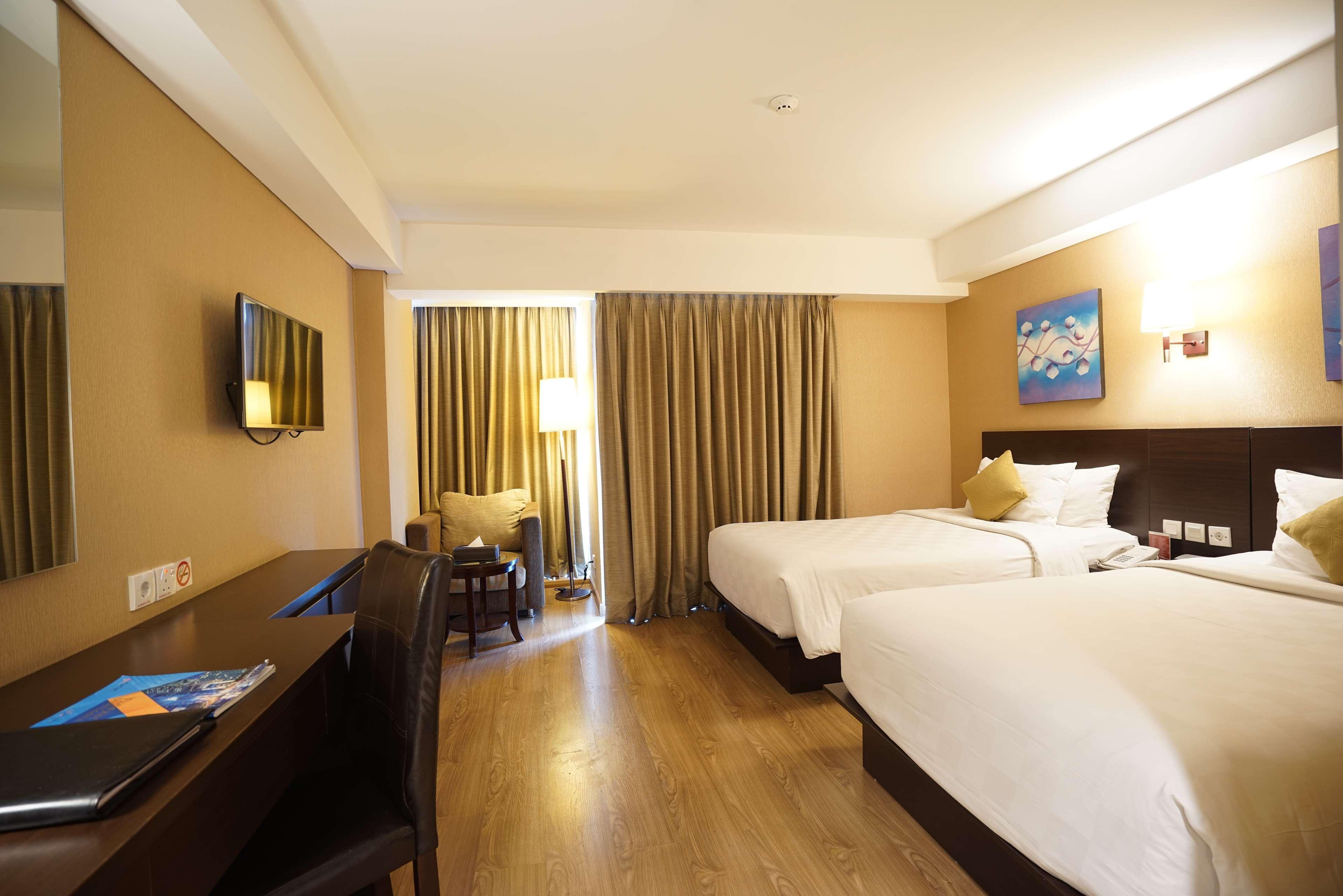 Best Western Premier The Hive Джакарта Экстерьер фото