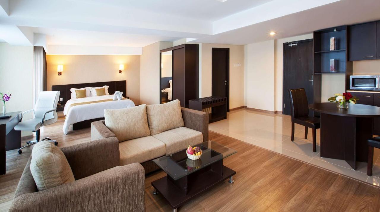 Best Western Premier The Hive Джакарта Экстерьер фото