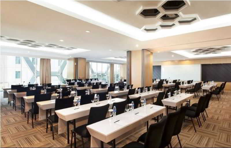 Best Western Premier The Hive Джакарта Экстерьер фото
