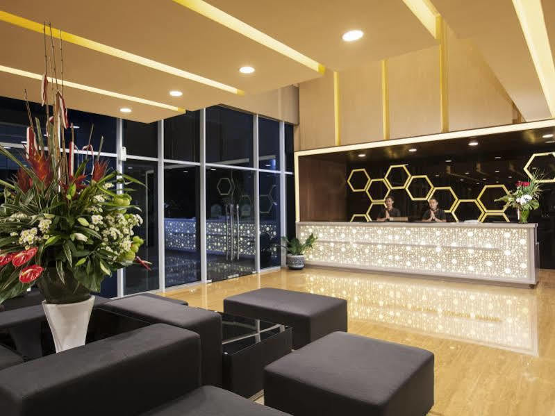 Best Western Premier The Hive Джакарта Экстерьер фото